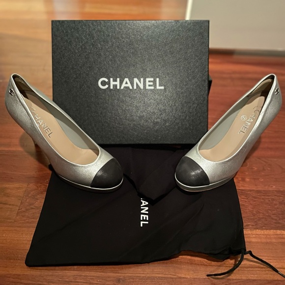 Chanel shoes - Picture 7 of 9